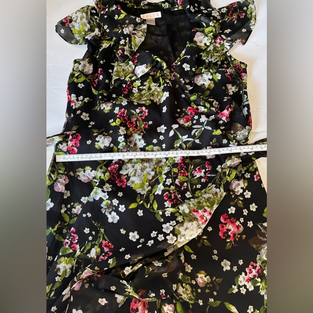 Vintage Floral Ruffle Midi Dress - Black Floral - Picture 4 of 15
